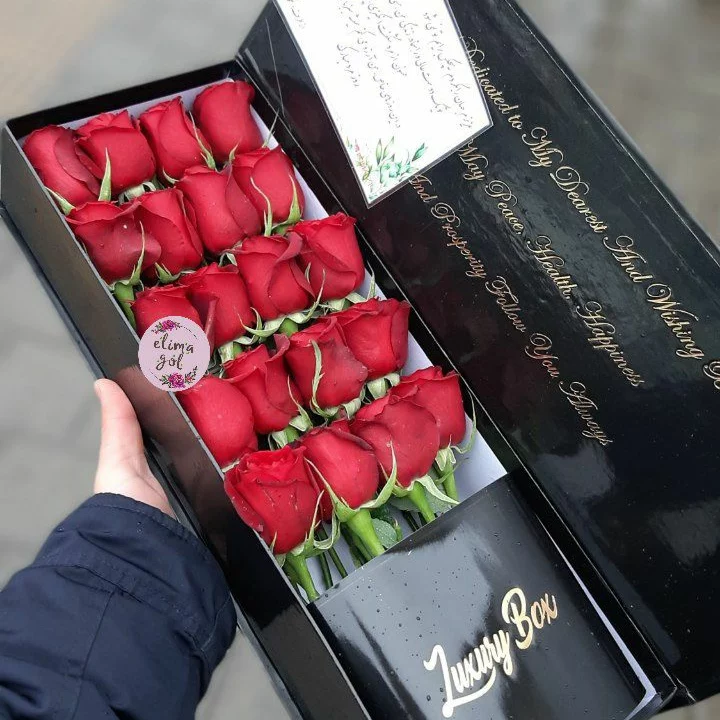 باکس گل رز 20 شاخه