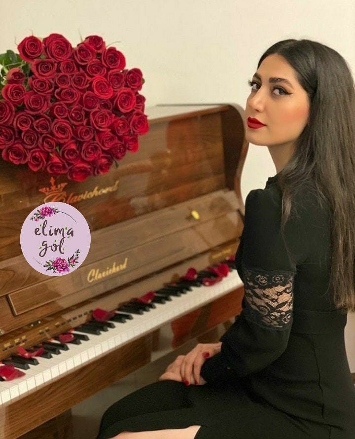 دسته گل 60 شاخه رز قرمز